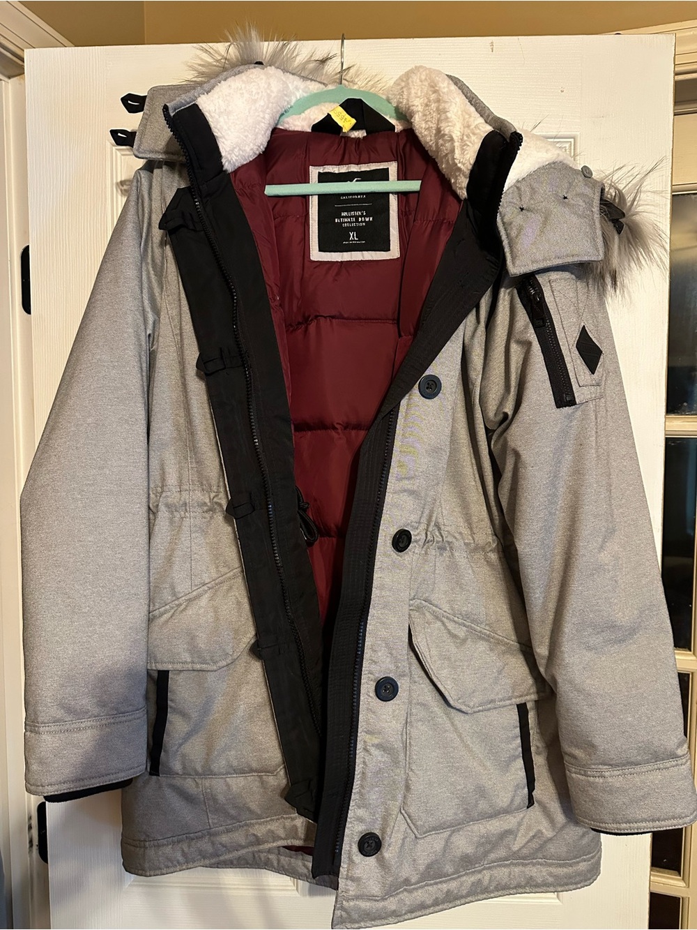 Hollister ultimate down jacket